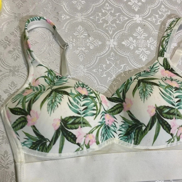 Rhonda Shear  sport bra  M - Picture 2 of 16